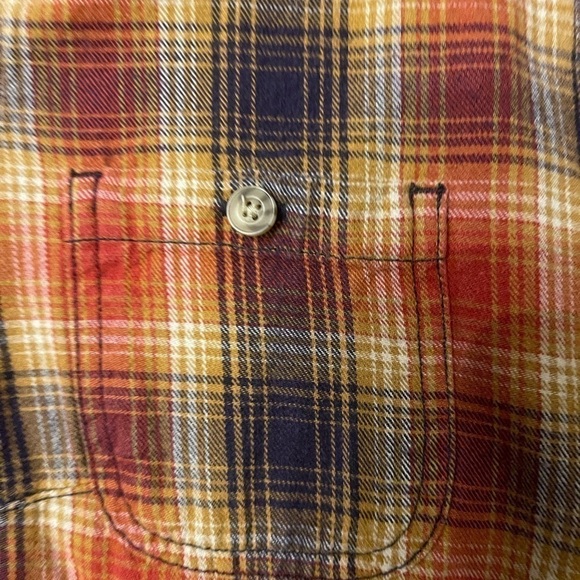 Duluth Trading Company Women’s Button Up Size S - Picture 2 of 5